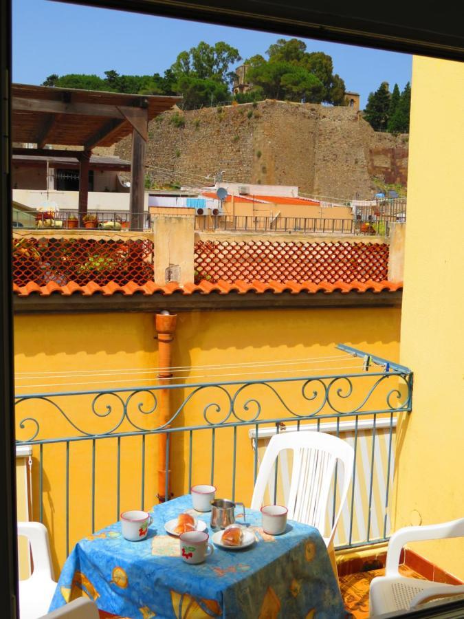Casa Vittorio B&B Липари Экстерьер фото