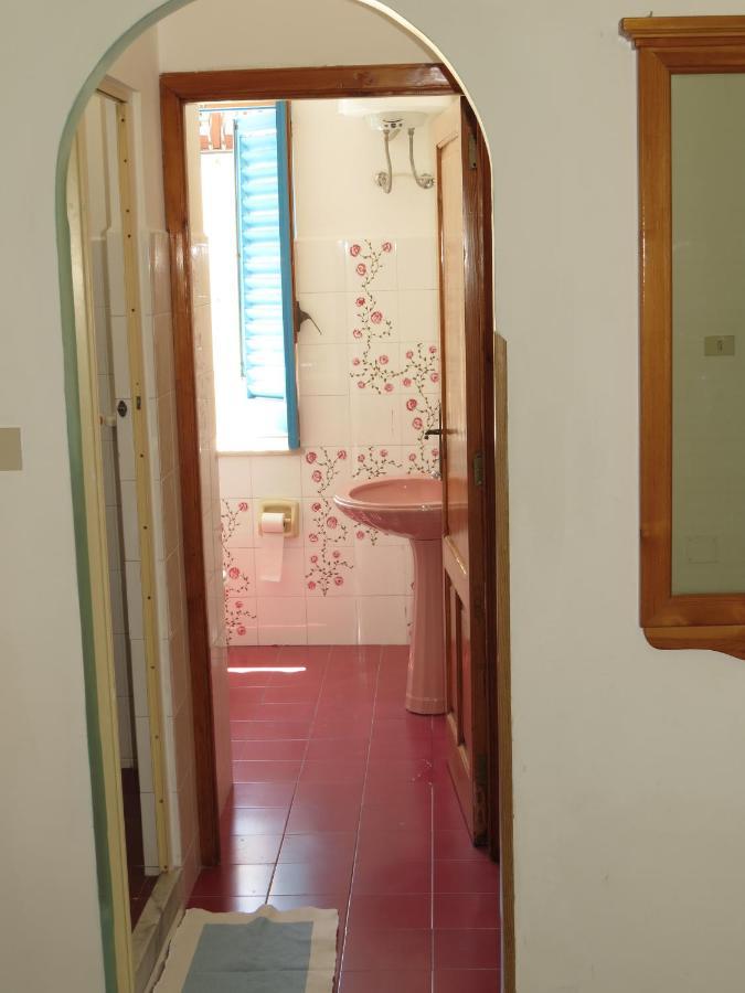 Casa Vittorio B&B Липари Экстерьер фото