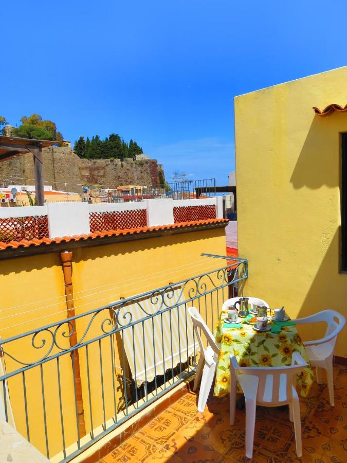 Casa Vittorio B&B Липари Экстерьер фото